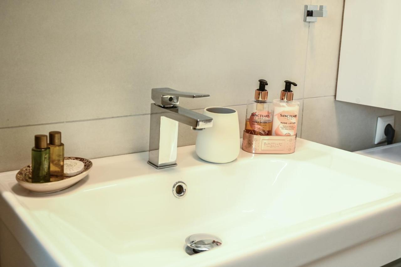 Larisa Hospitality I - Roof Top Apartment - With Free Parking Exteriér fotografie